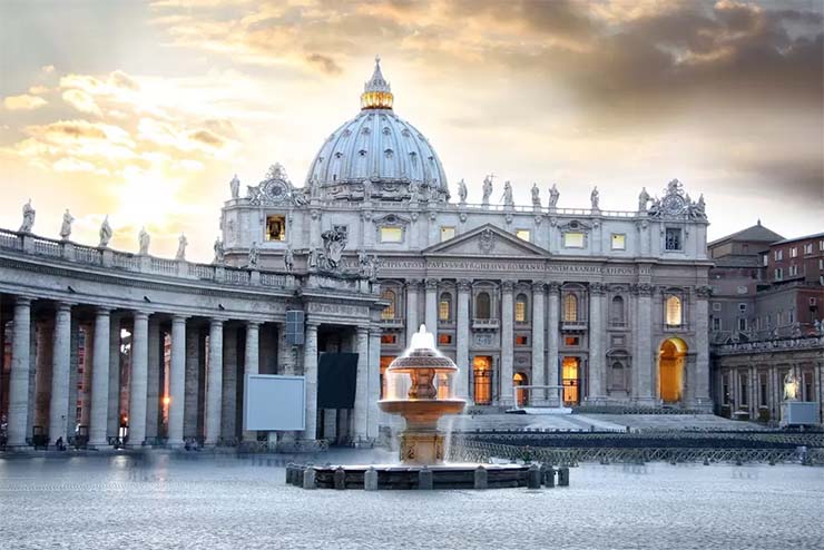 Vatikán - Hamarosan leromboltatik?